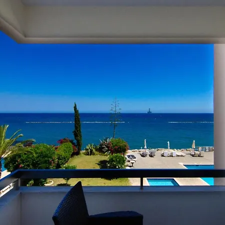 Gulf Palace * Limassol