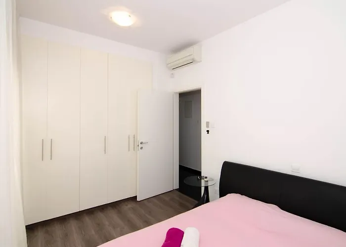 Gulf Palace * Limisso